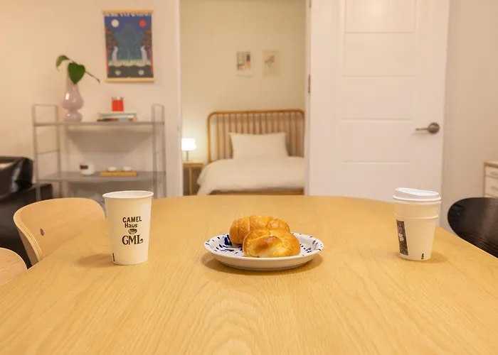 The Serenity 1961 #2mins Walk To Gyeongbokgung Palace Station #2rooms 3beds #gwanghwamun #seochon Family Trip *