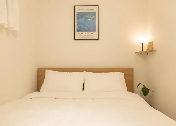 Pousada The Serenity 1961 #2mins Walk To Gyeongbokgung Palace Station #2rooms 3beds #gwanghwamun #seochon Family Trip