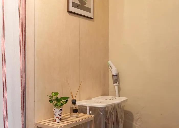 The Serenity 1961 #2mins Walk To Gyeongbokgung Palace Station #2rooms 3beds #gwanghwamun #seochon Family Trip Pousada